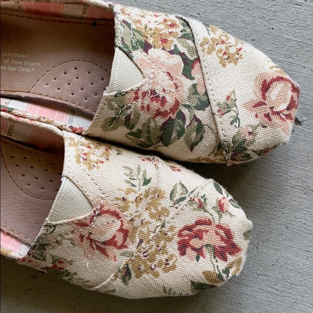 Authentic Shabby Chic TOMS